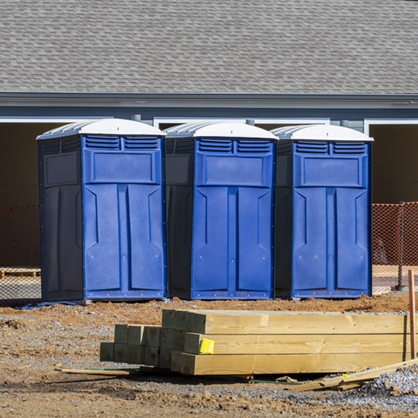 what is the maximum capacity for a single porta potty in Medinah IL